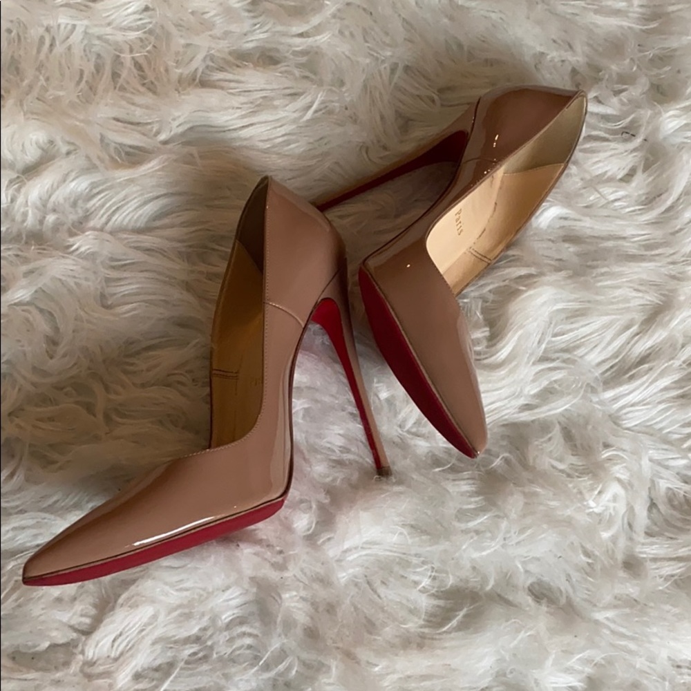 Christian Louboutin Nude ‘So Kate’